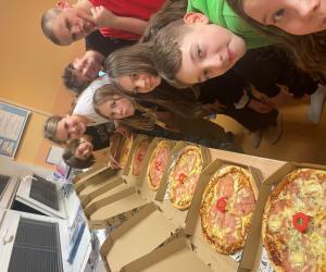 Foto noc s knihou 2